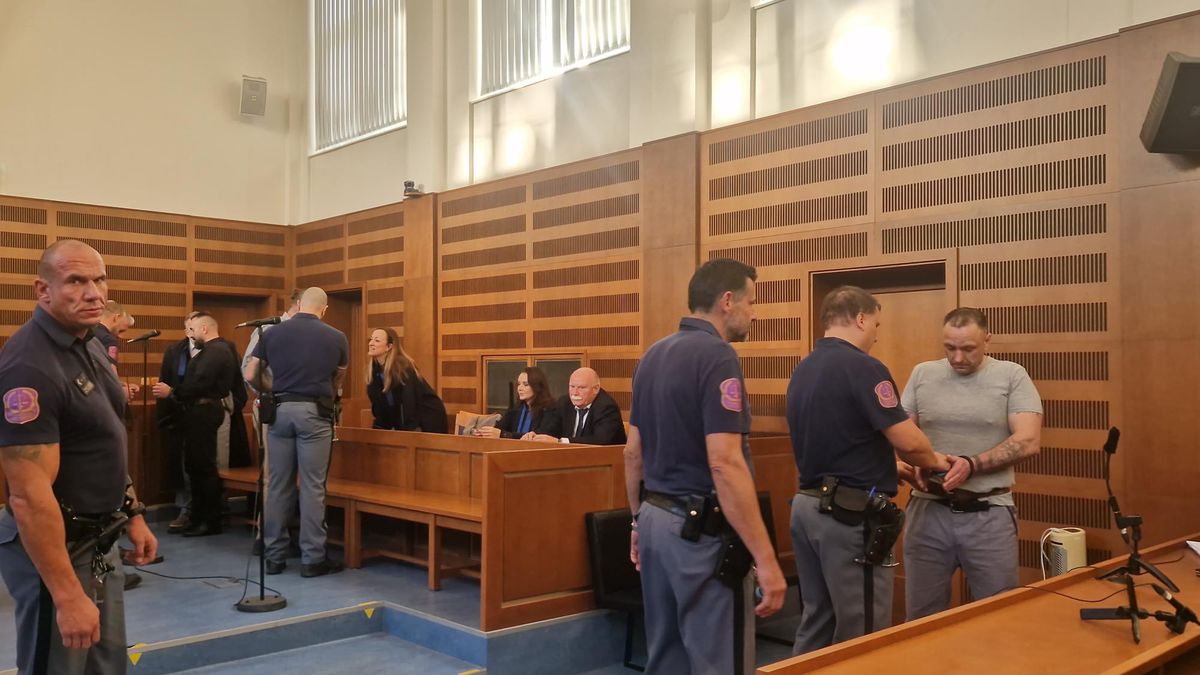 Vlivný advokát z Pardubic se podle soudu podílel na odstranění expartnera své dcery